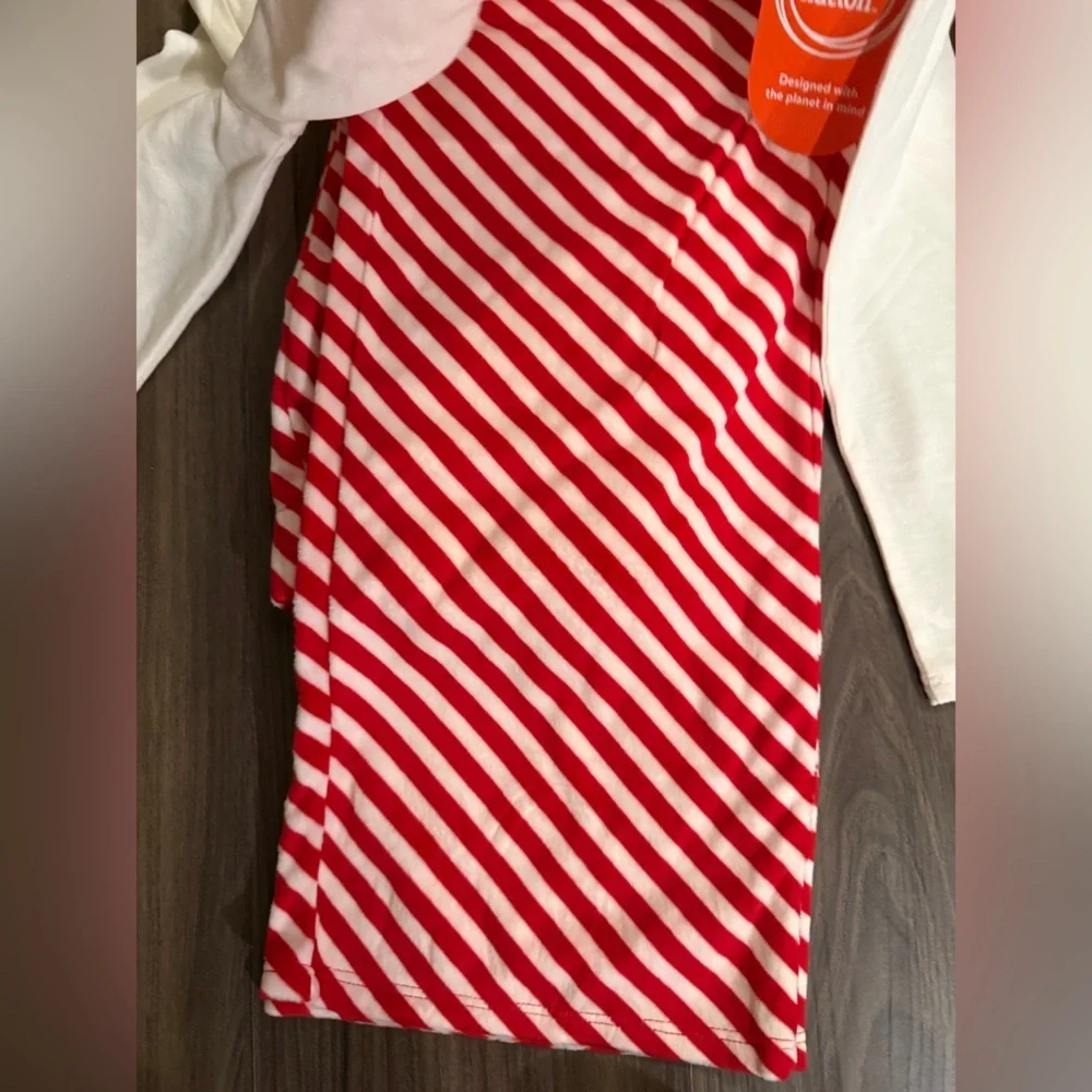 wonder nation Cream Top with Red Scarf Bunny & Red Stripe Pants size M 7/8-NWT